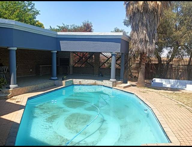 3 BEDROOM HOUSE FOR SALE IN SUNWARD PARK